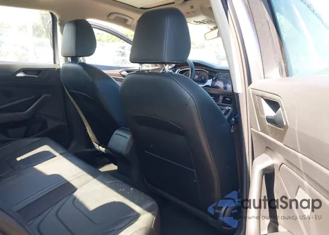 2019 Volkswagen Jetta 1.4T Sel Premium z USA, uszkodzony, nr VIN 3VWG57BU8KM089306